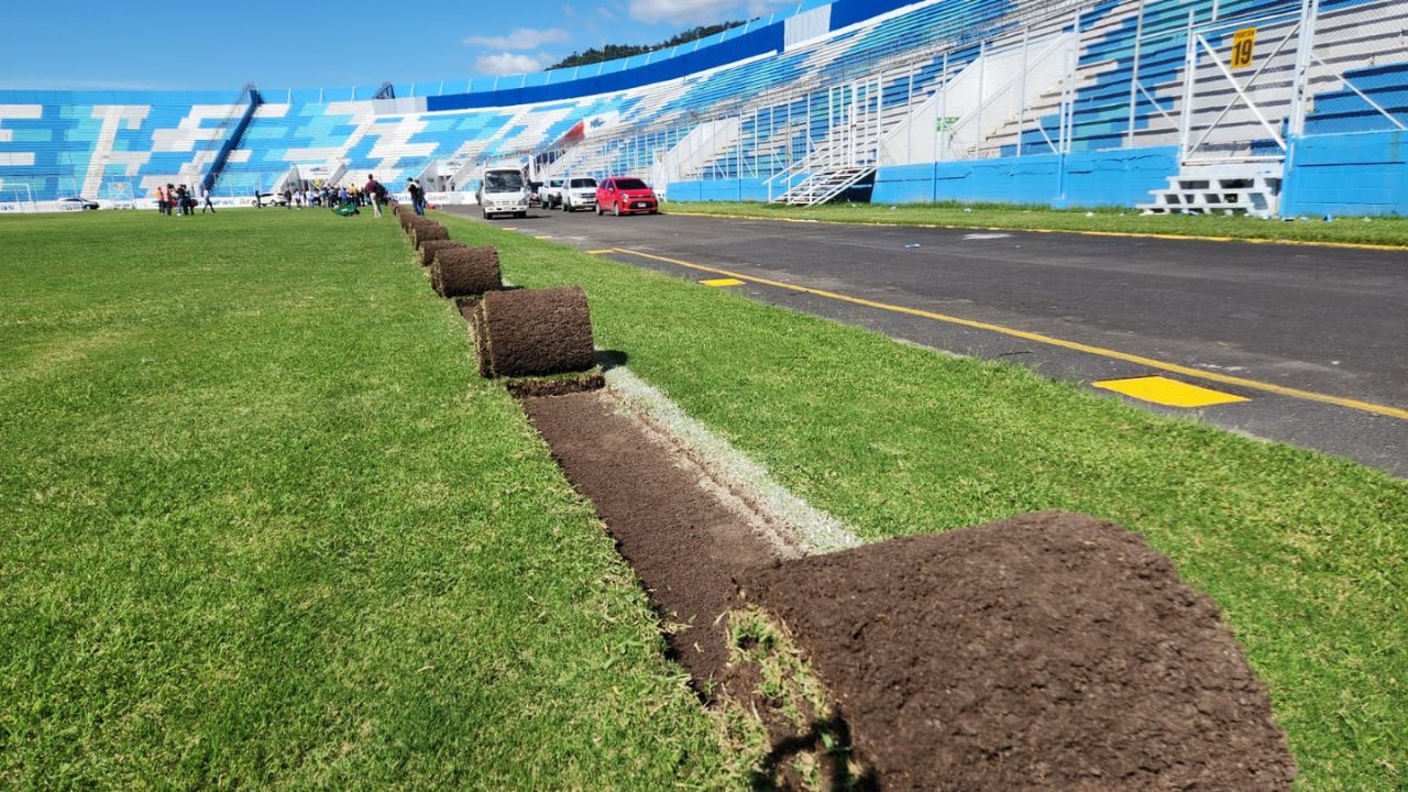 Revelan lo que harán con la grama del estadio Nacional que será reemplazada