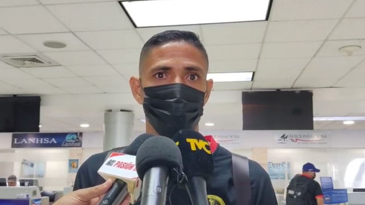 Juan Pablo Montes se reviste de confianza antes de enfrentar a Alajuelense: "Olimpia gana en cualquier cancha"