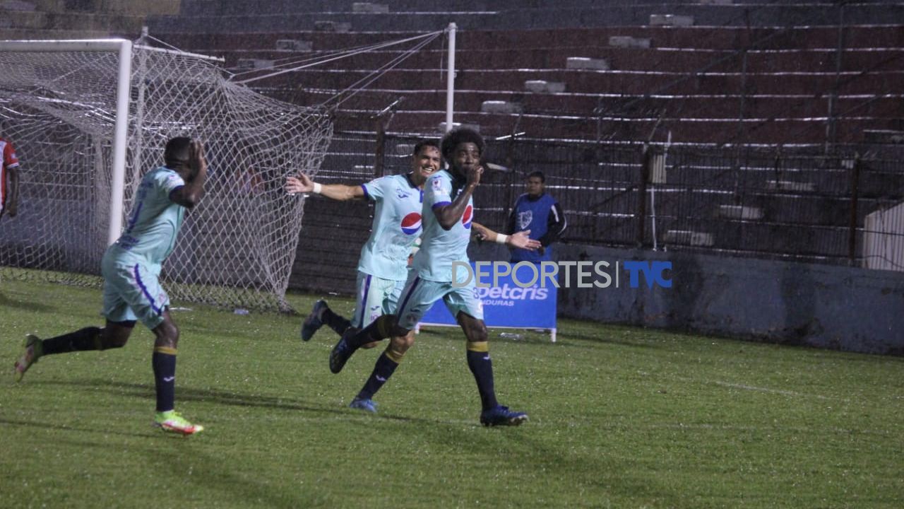 Motagua no da tregua al Olimpia y se asienta en el liderato con triunfo ante Vida en La Ceiba