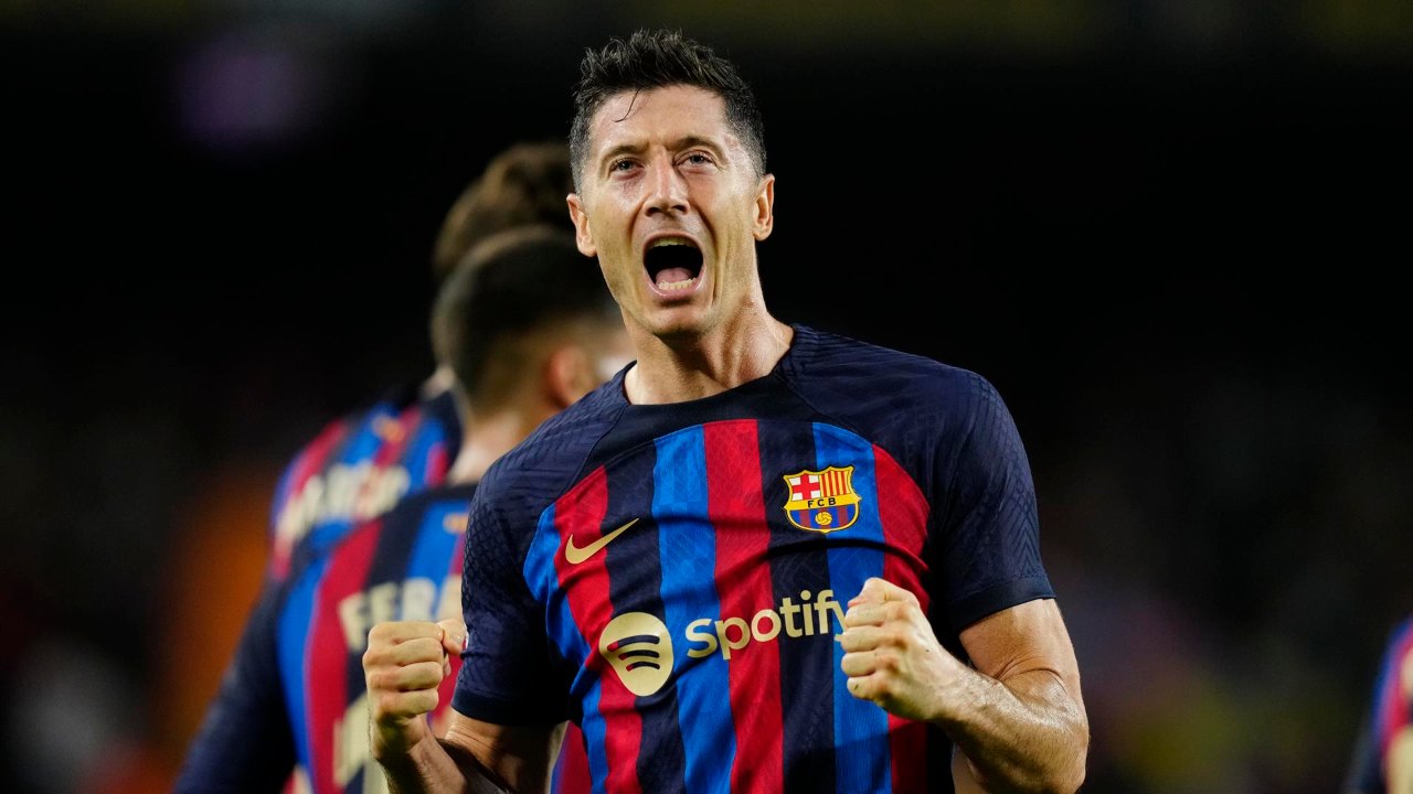 El Barcelona golea al Villarreal en el Camp Nou y 'recompone' el camino en LaLiga