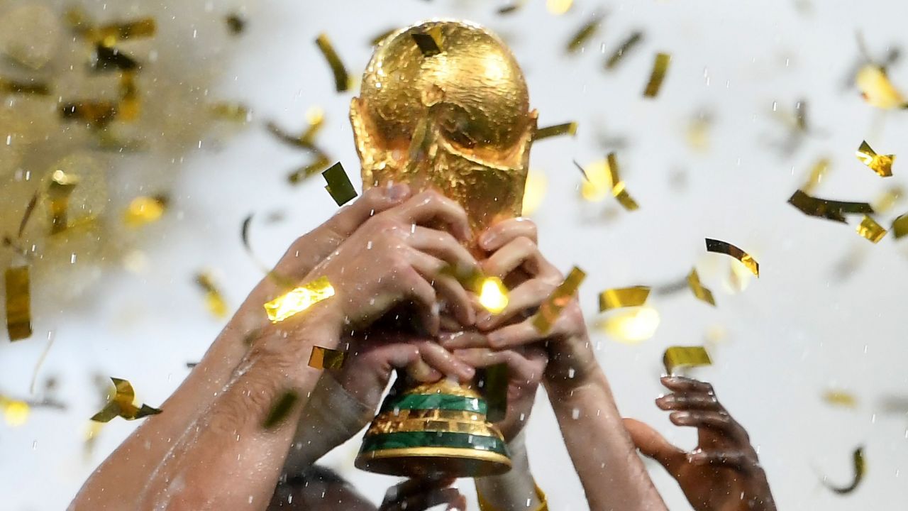 ¿Cuánto pesa la Copa del Mundo?, diseño, de qué está hecha y qué valor tiene
