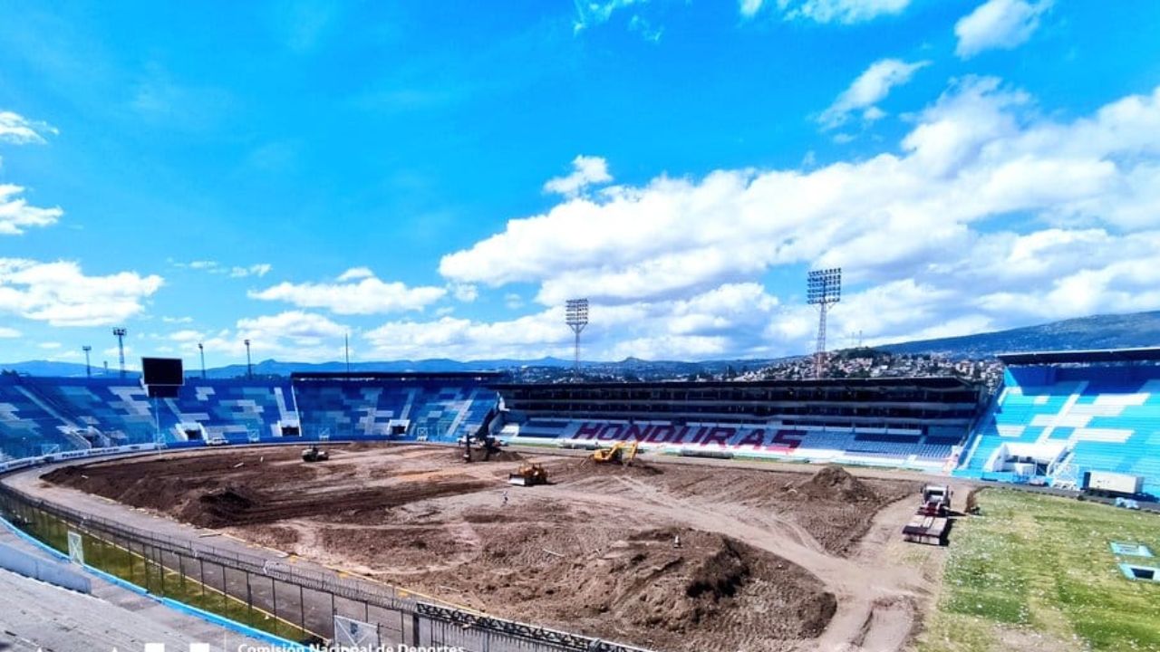 Cancha del estadio Nacional Chelato Uclés será nivelada con láser