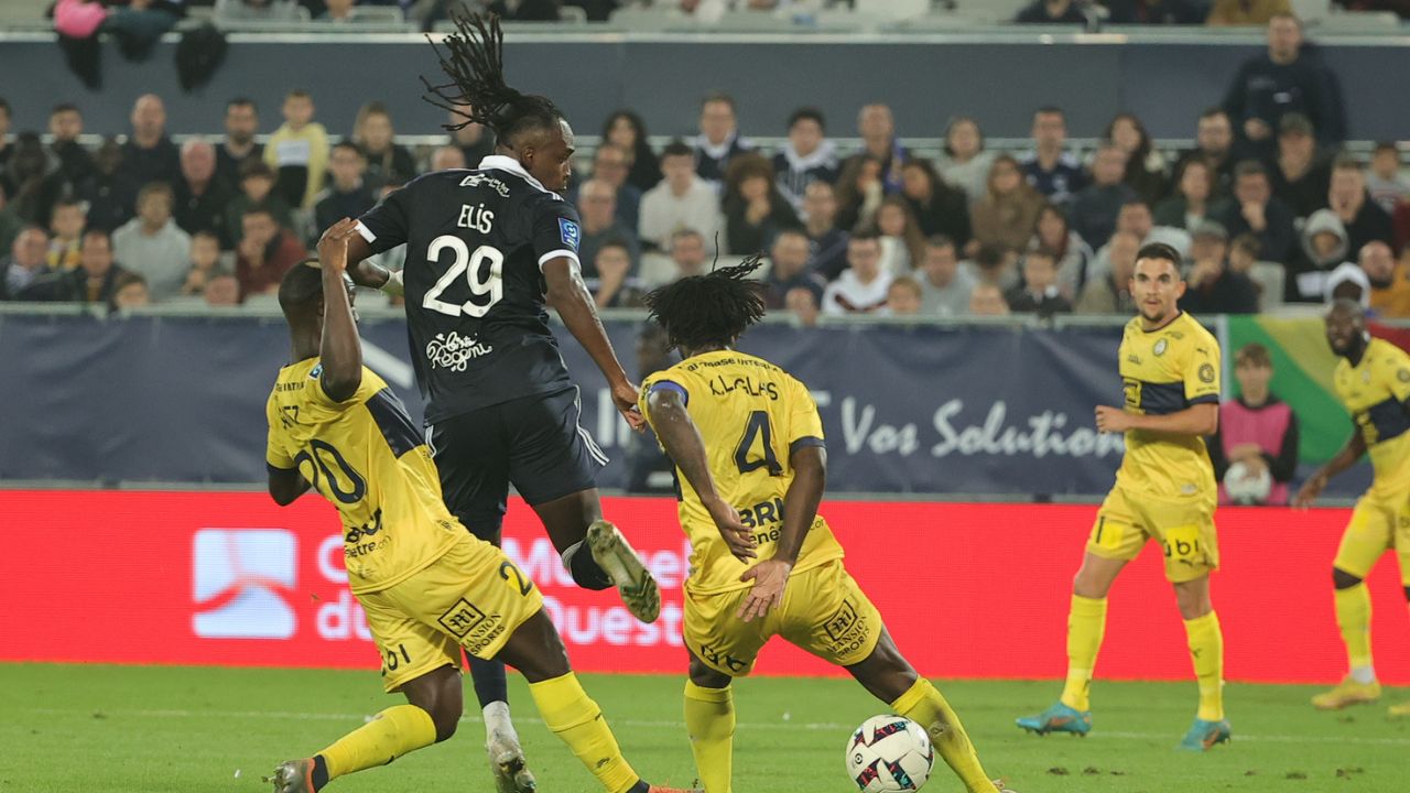 Alberth Elis fue determinante en el empate del Girondis de Burdeos