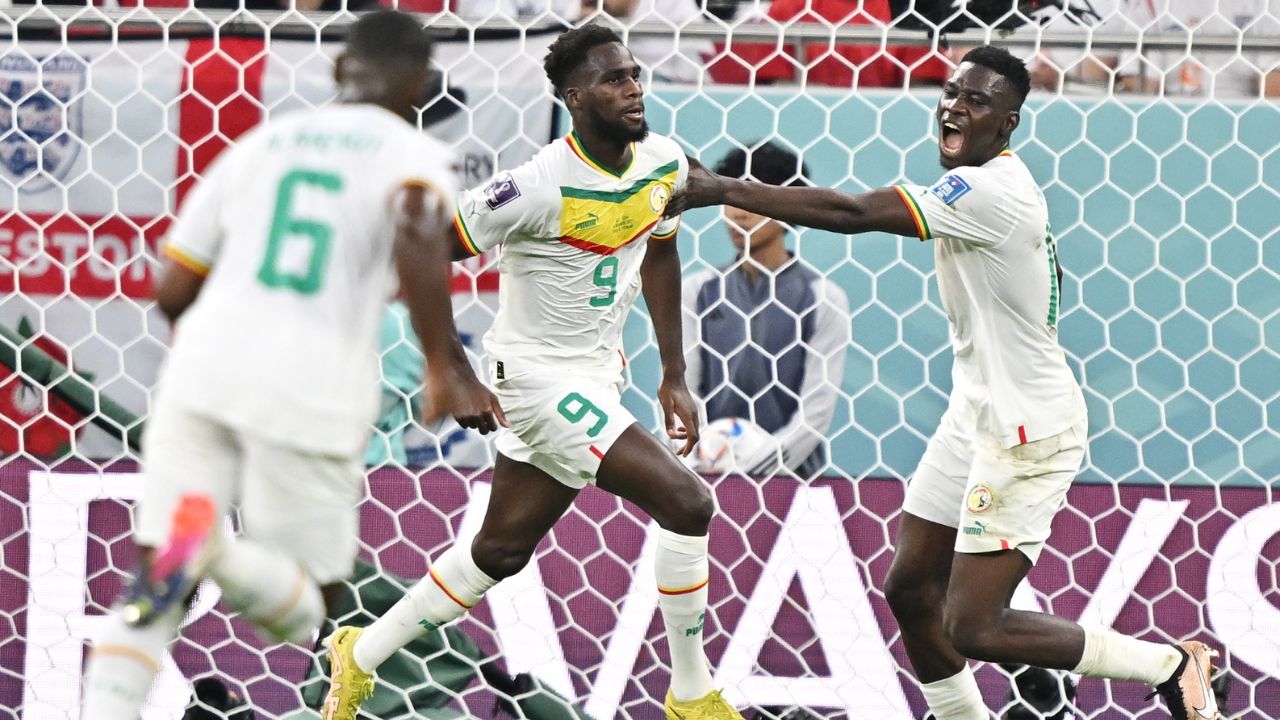 Senegal pone a Qatar en su realidad y le propina su segunda derrota