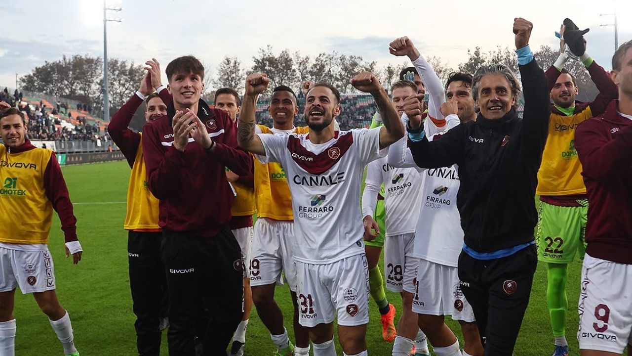 Rigoberto Rivas fue titular en el triunfo de la Reggina ante el Venezia