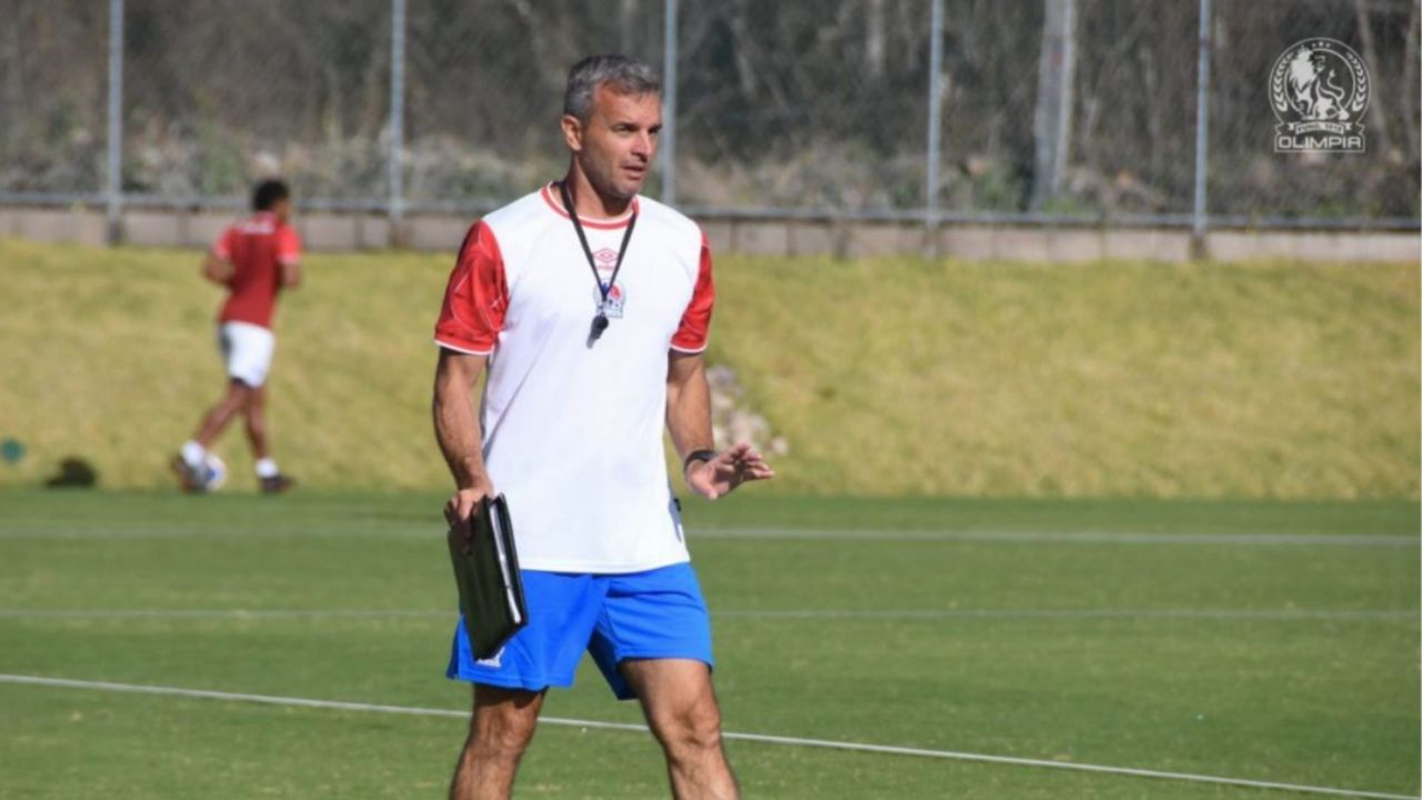 Afición de Motagua propone a exOlimpia para que dirija al equipo el próximo torneo