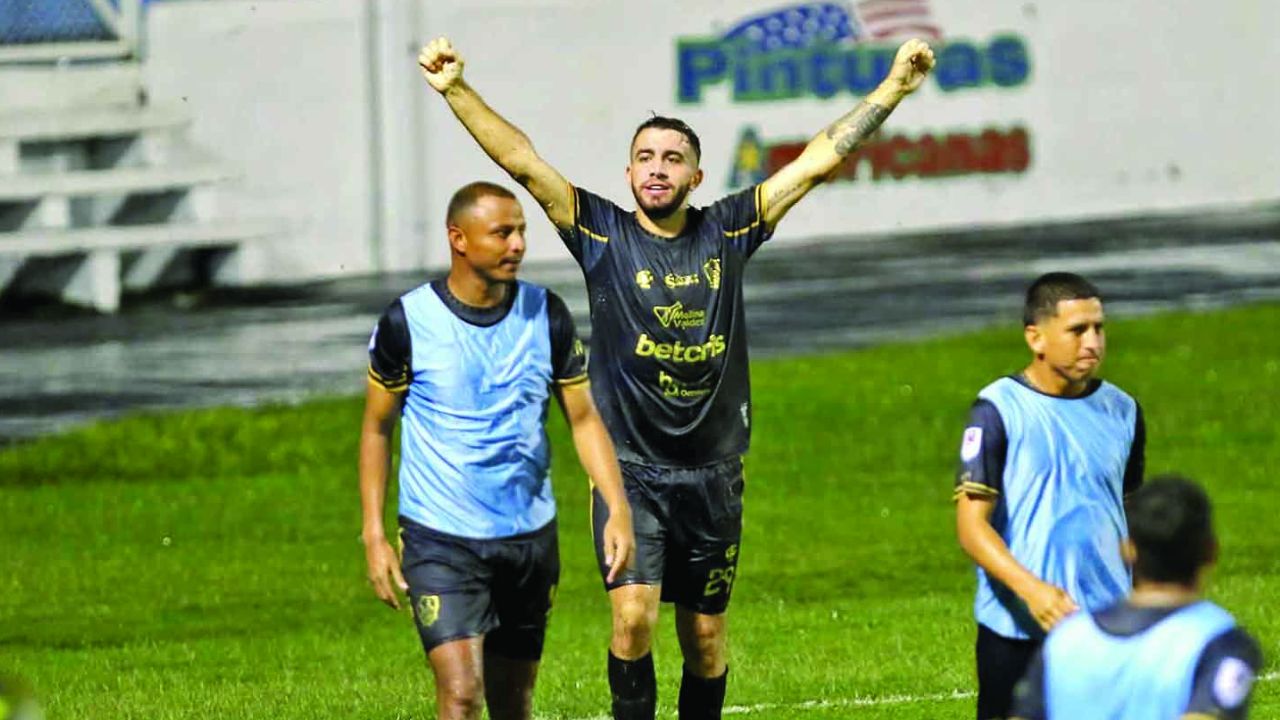 Agustín Auzmendi apunta para un 'grande' de la Liga Nacional de cara al Clausura 2023