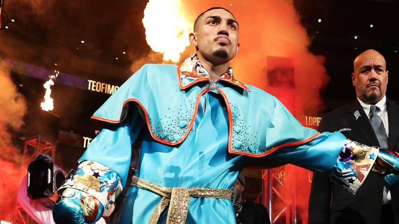 Sale a la luz la posible razón por la que Teófimo López ha disminuido su nivel en el boxeo
