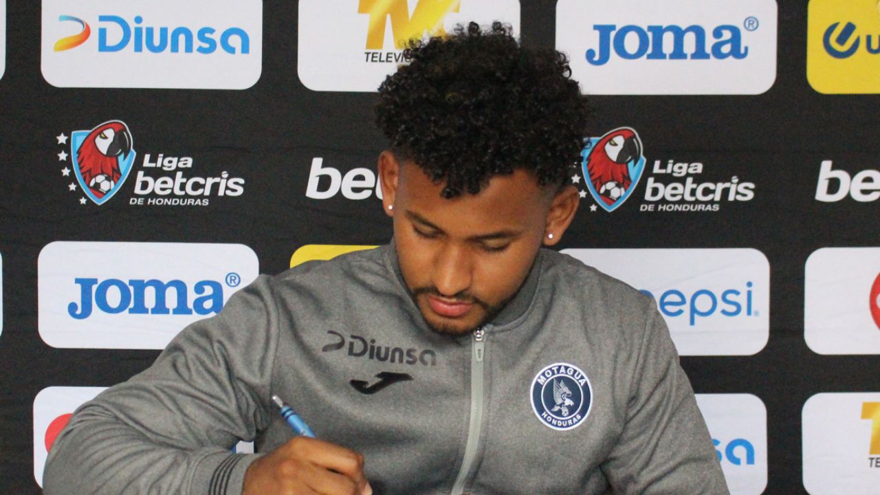 Contrato de Juan Carlos Obregón causa revuelo tras último error de Motagua