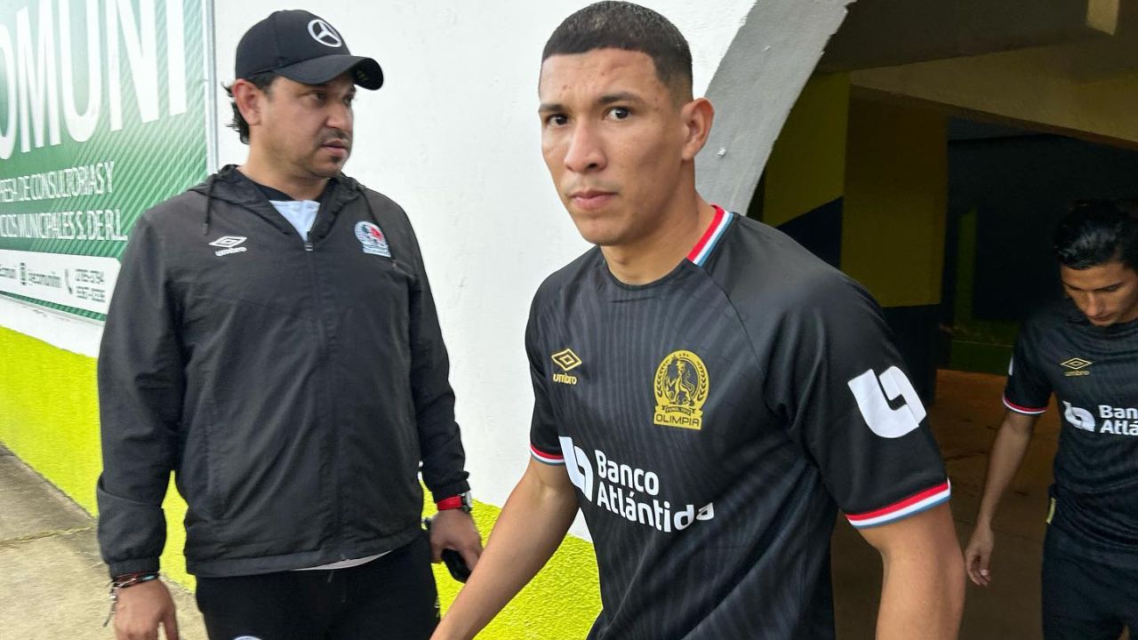 Kevin López da la cara tras sufrir su primera goleada como jugador del Olimpia