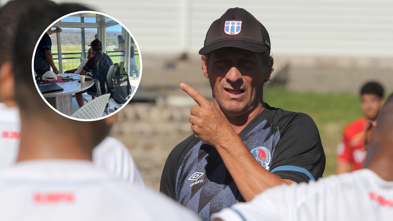 Jugador de Olimpia solicita salir del club a Pedro Troglio en busca de más minutos