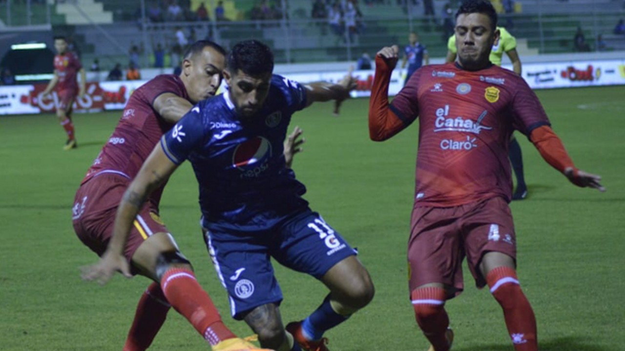 Motagua triunfa ante Real España y La Tota respira una jornada más del Clausura