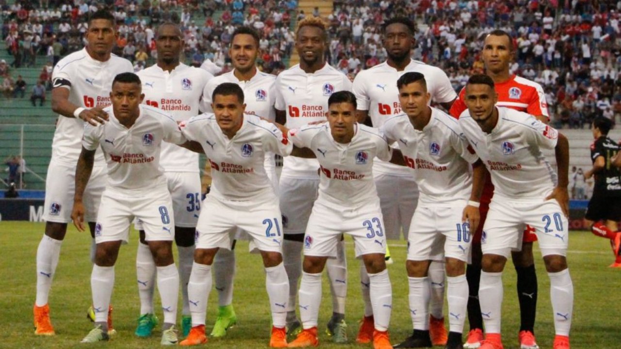 Exjugador de Olimpia arremete contra la Real Sociedad y reclama salarios adeudados