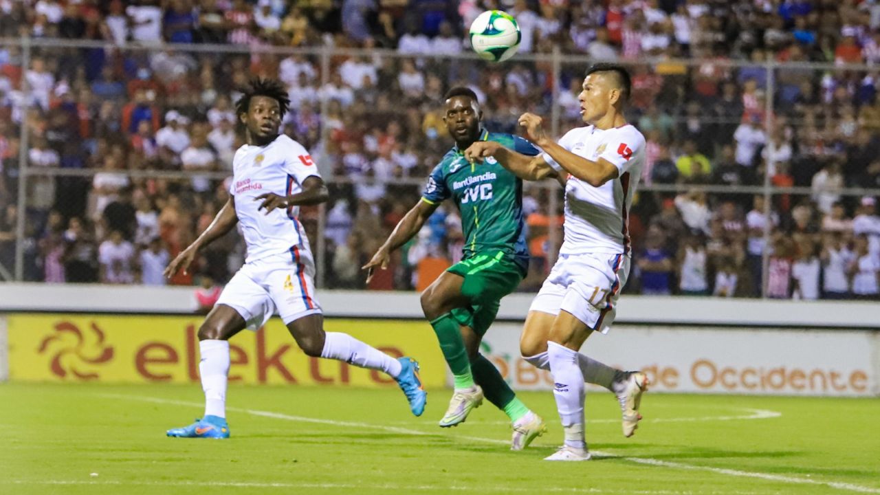 Olimpia no pasa del empate ante Marathón gracias a un muro panameño