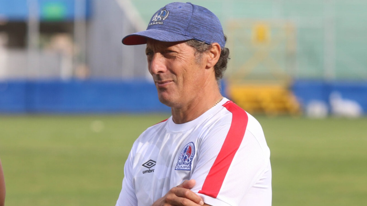 Pedro Troglio llegó a Honduras y anuncia cuándo inicia la pretemporada con Olimpia