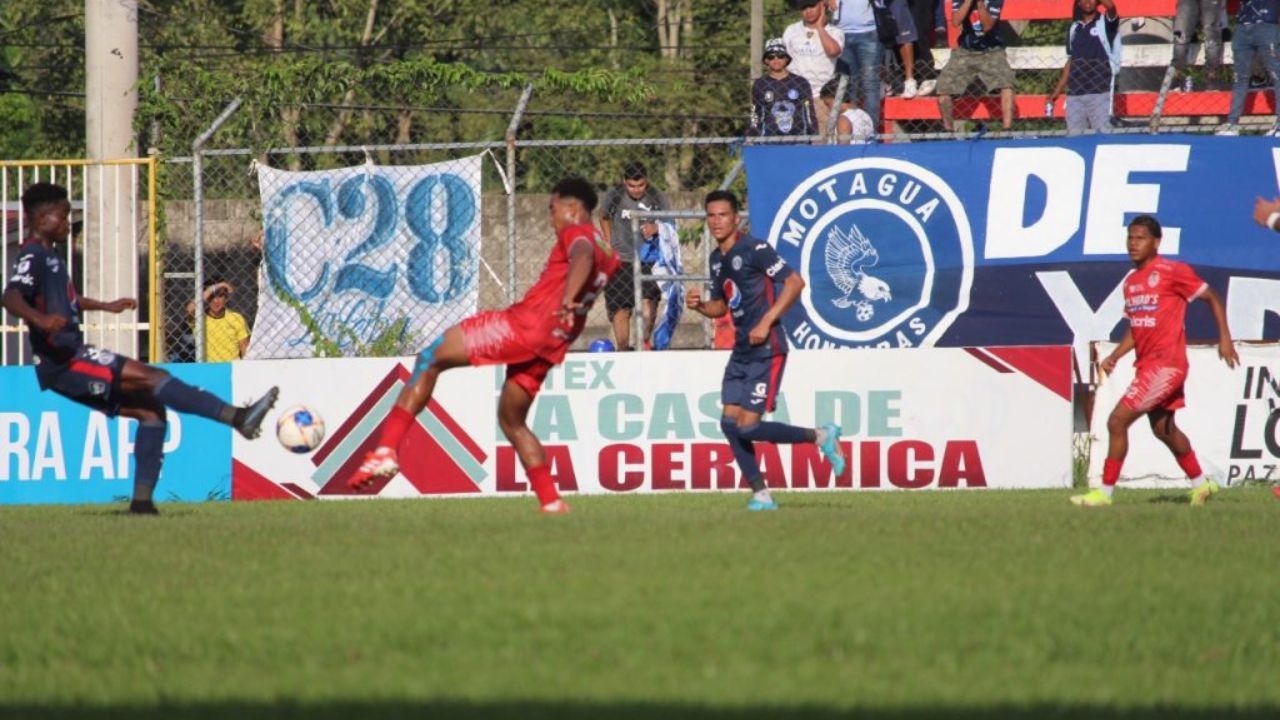 Real Sociedad da la sorpresa en el mercado y ficha a exjugador del Motagua