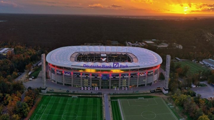 El estadio Deutsche Bank Park tiene capacidad para 51 mil 500 aficionados. Foto: BeSoccer