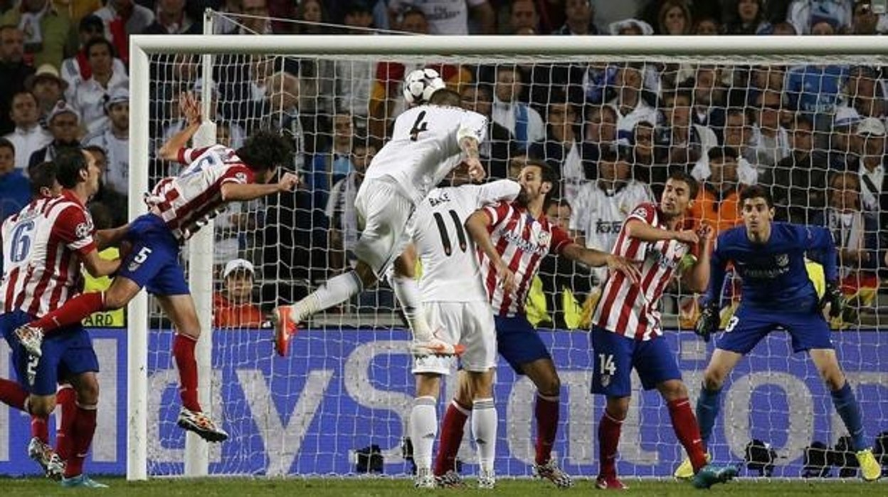 En muchos partidos se han echado goles en el tiempo adicional que han valido títulos para sus equipos. Foto: ABC