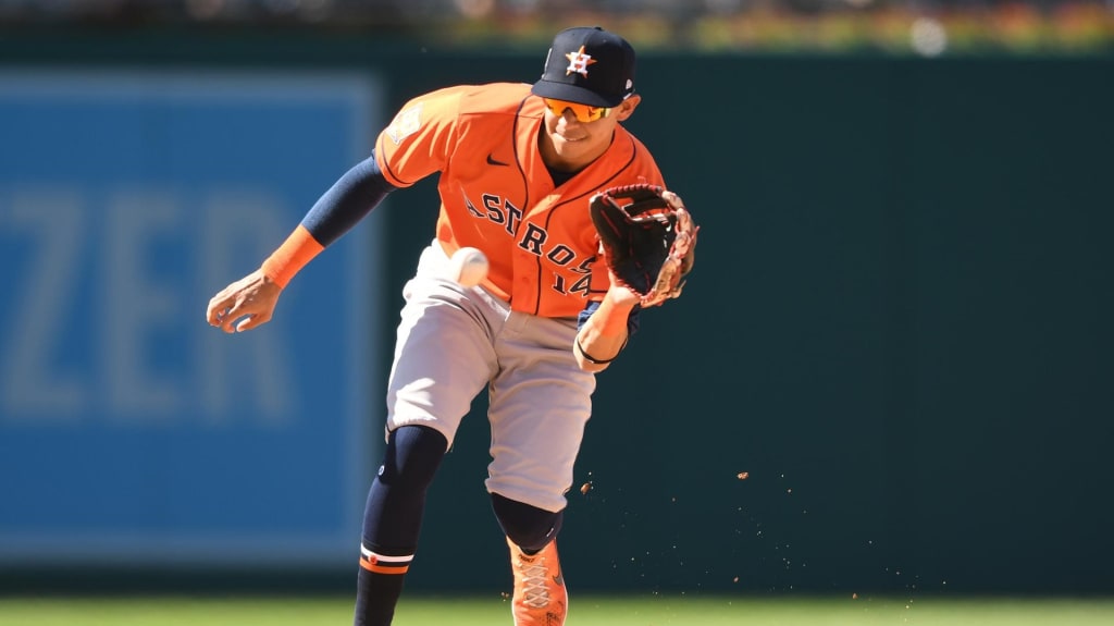 El beisbolista Mauricio Dubón es uno de los últimos atletas hondureños que han tenido éxito en el deporte que practican. Foto: MLB