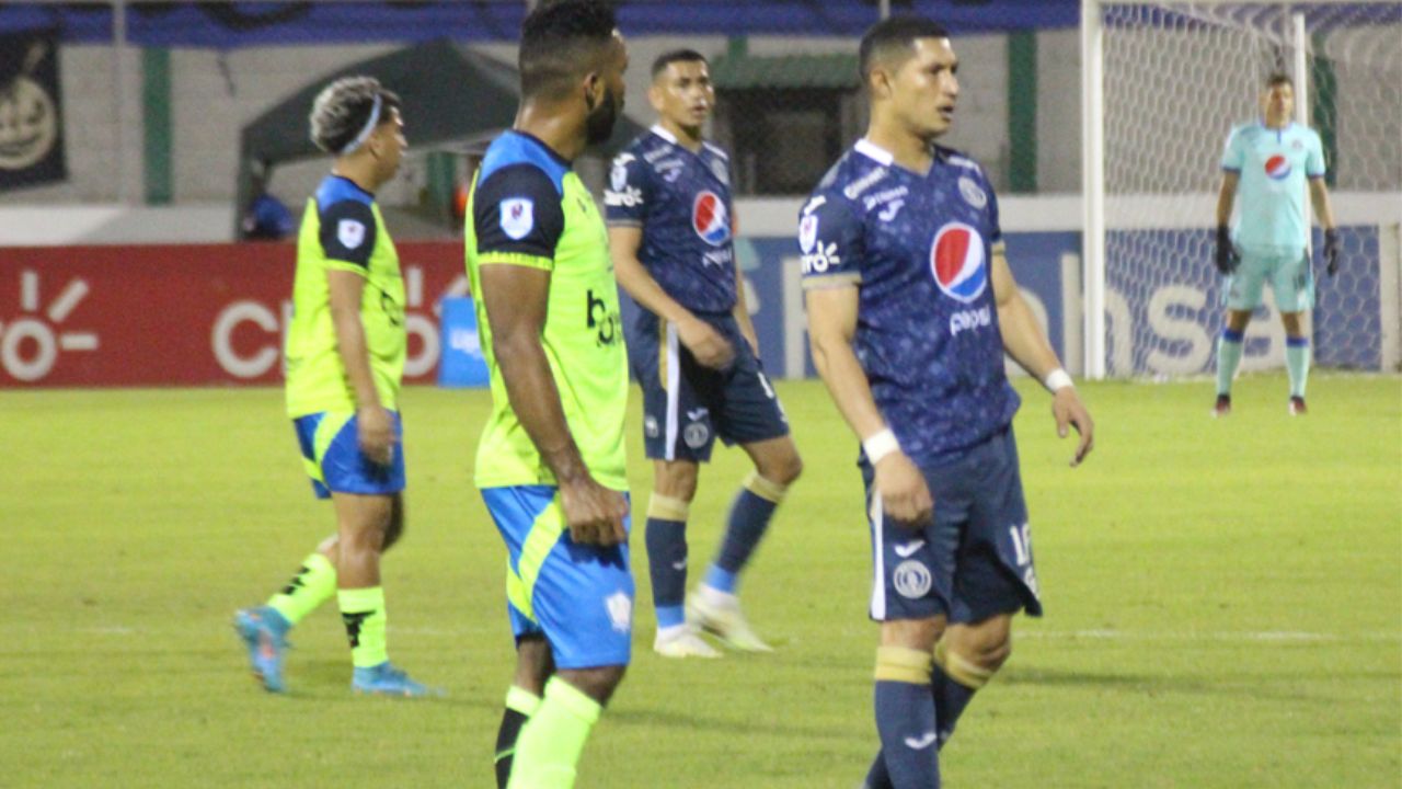 Motagua sigue en crisis y cayó ante el Olancho previo al clásico capitalino