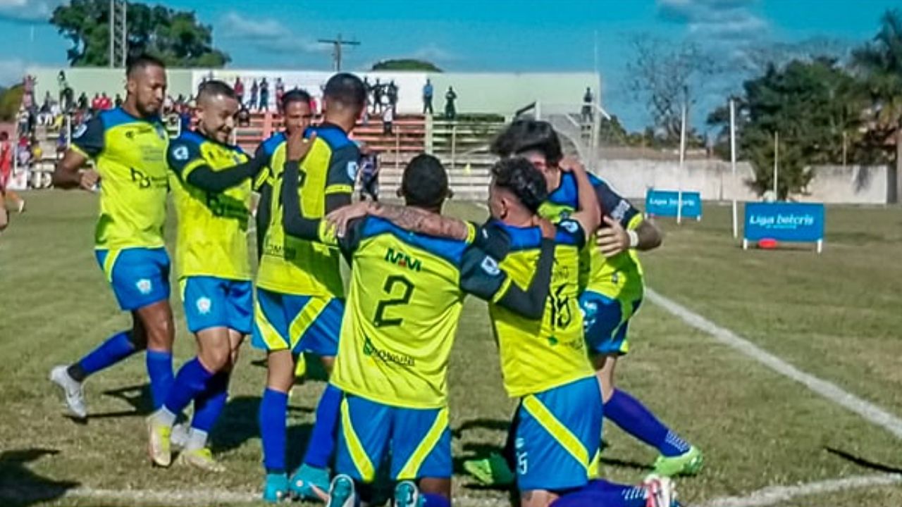Olancho goleó a Lobos UPN y le arrebata el segundo lugar de la tabla