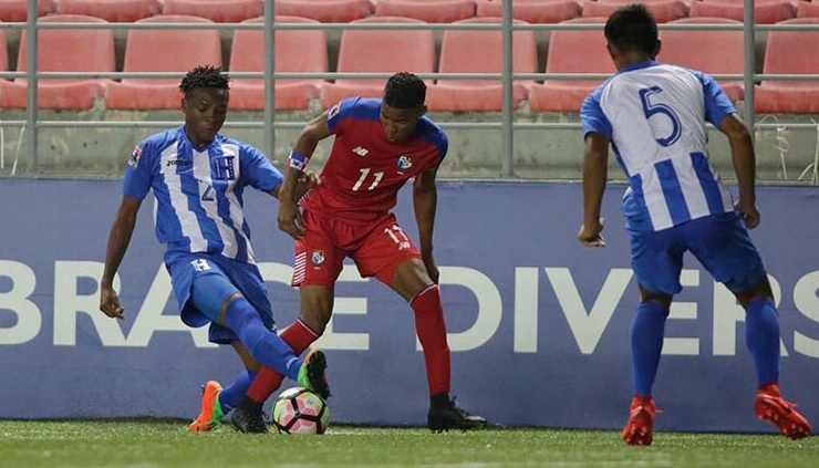 La última vez que la Sub-17 de Honduras se enfrentó a la de Panamá fue en la fase de grupos del Premundial del 2017. Foto: Uncaf
