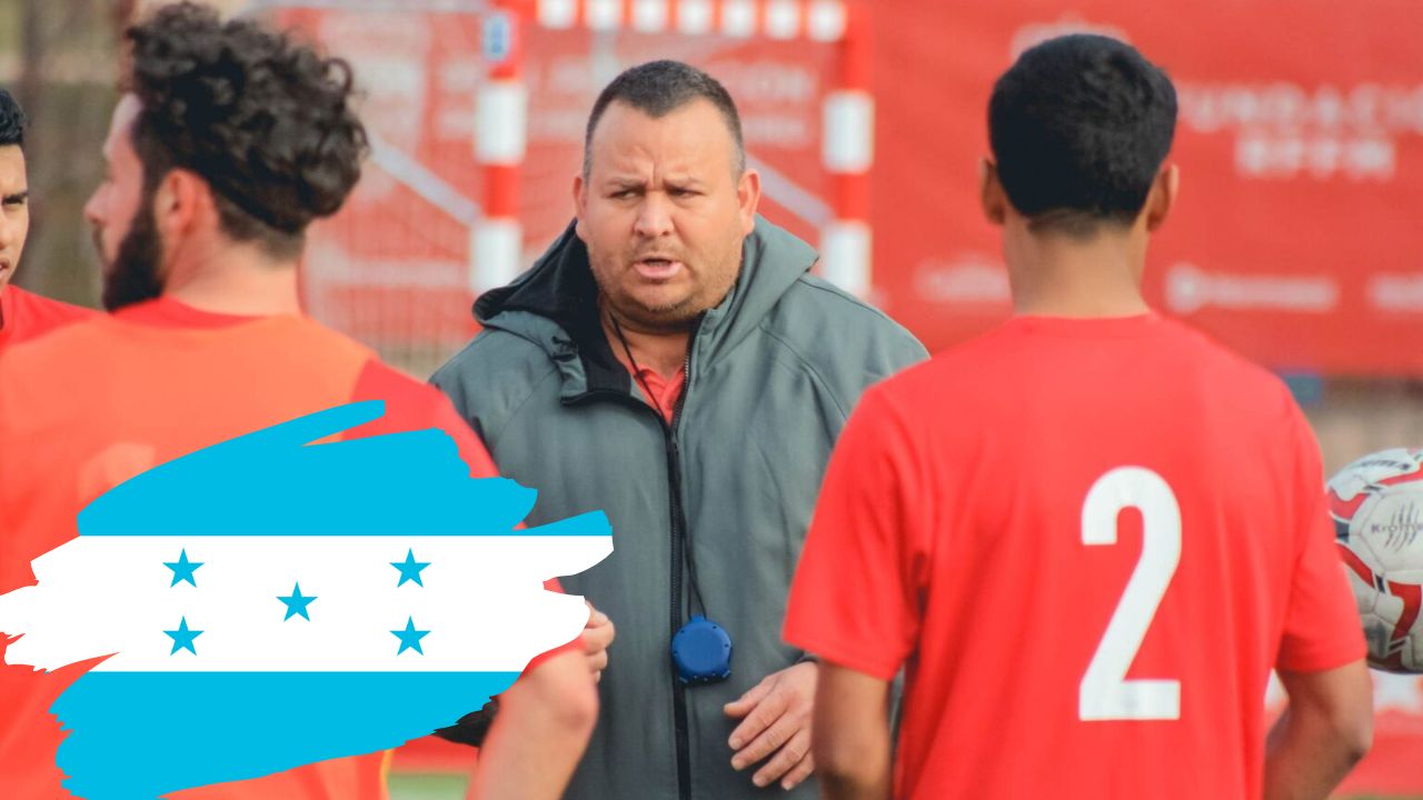 Entrenador hondureño se abre paso en equipo de España y ficha dos compatriotas