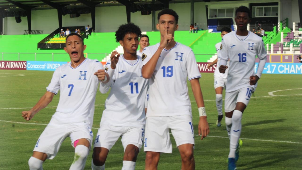 Honduras receta nueva paliza a Bermudas y asegura su presencia en los cuartos de final