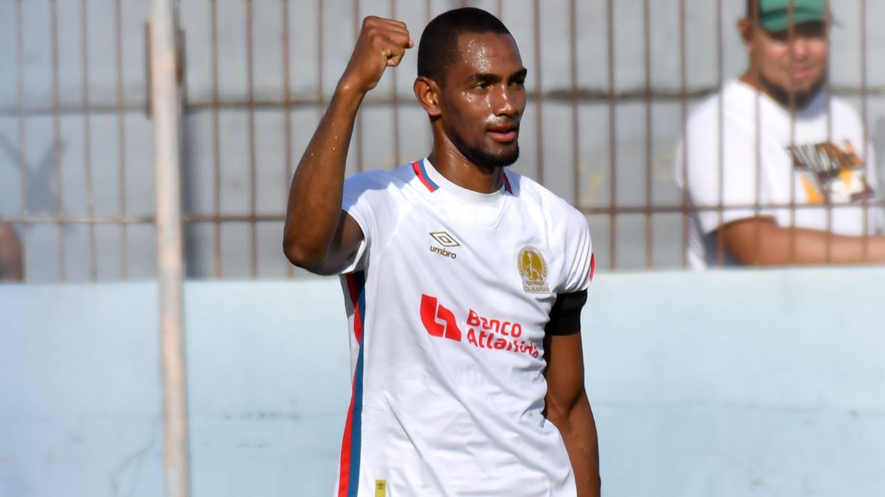 Jerry Bengtson hace historia con Olimpia tras convertirse en el segundo máximo goleador de Liga Nacional