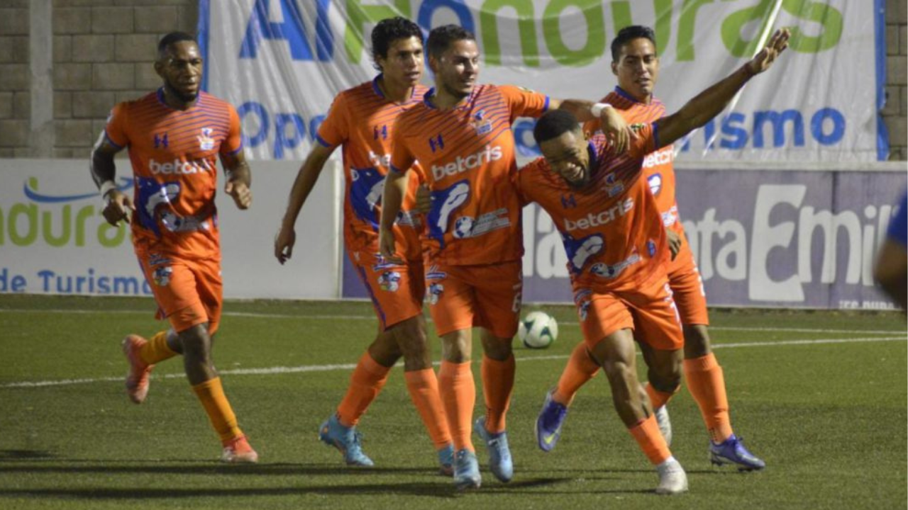 Los Lobos golean al Vida que se sigue hundiendo en el Torneo Clausura 2023