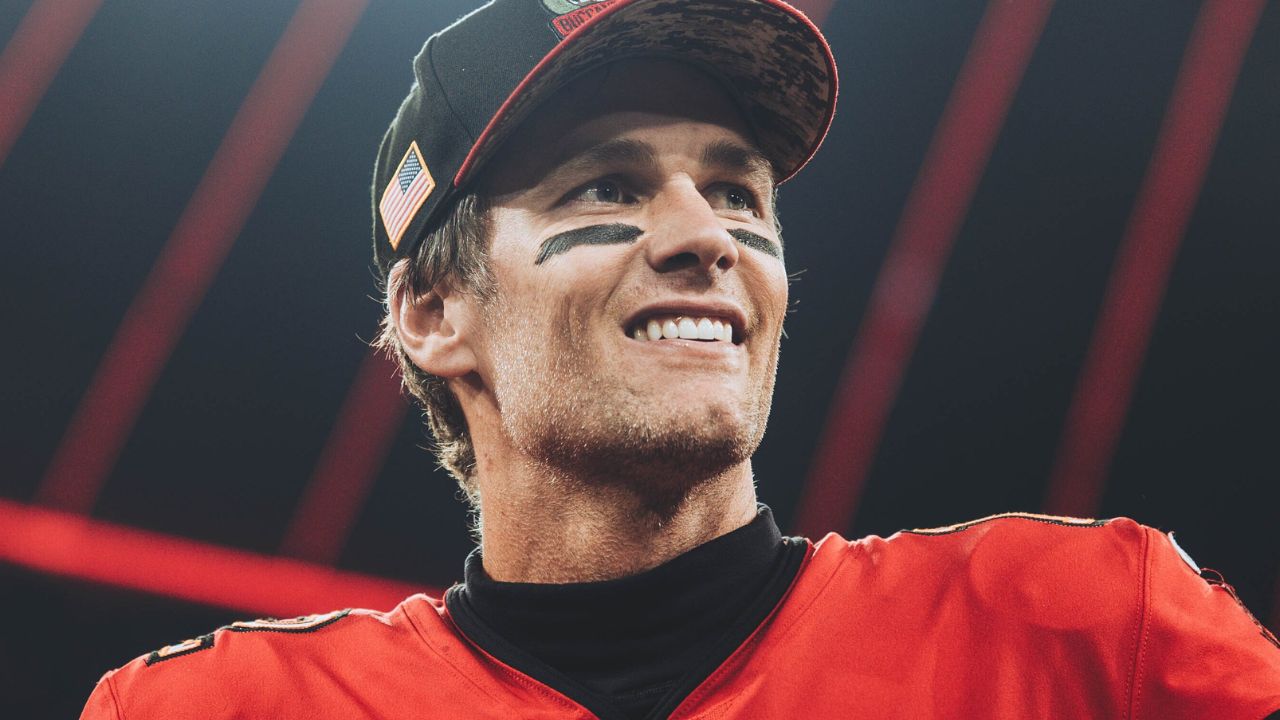 Tom Brady, leyenda de la NFL, anuncia su retiro de fútbol americano