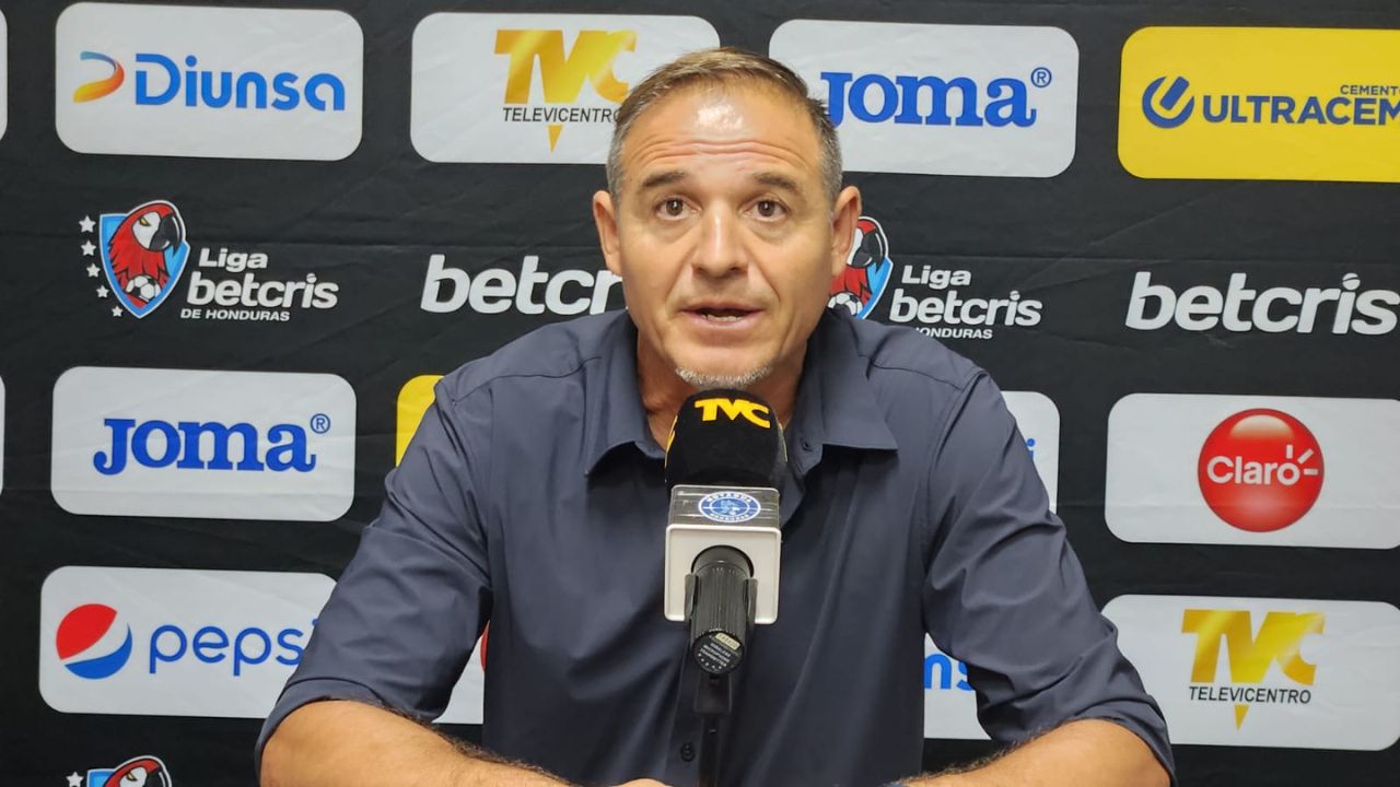 Tota Medina con fuerte mensaje a aficionados del Motagua que lo quieren fuera