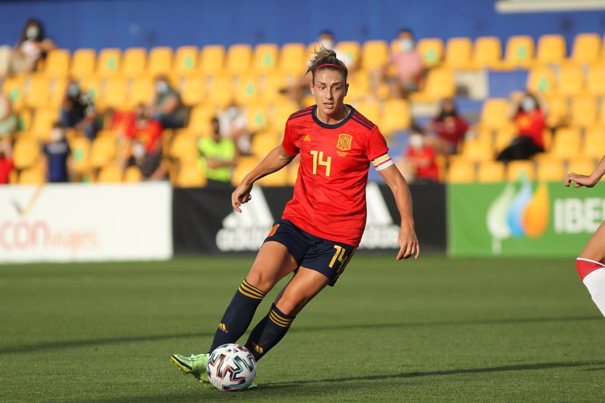 En la Selección de España Putella ha logrado otros récords, como ser la primer futbolista en alcanzar los cien partidos. Foto: Internet