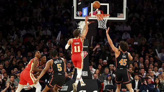En el básquetbol, la medida del aro va de 450 a 459 milímetros y está sujeto a un tablero de 1.05 de altura por 1.80 de largo. Foto: Marca