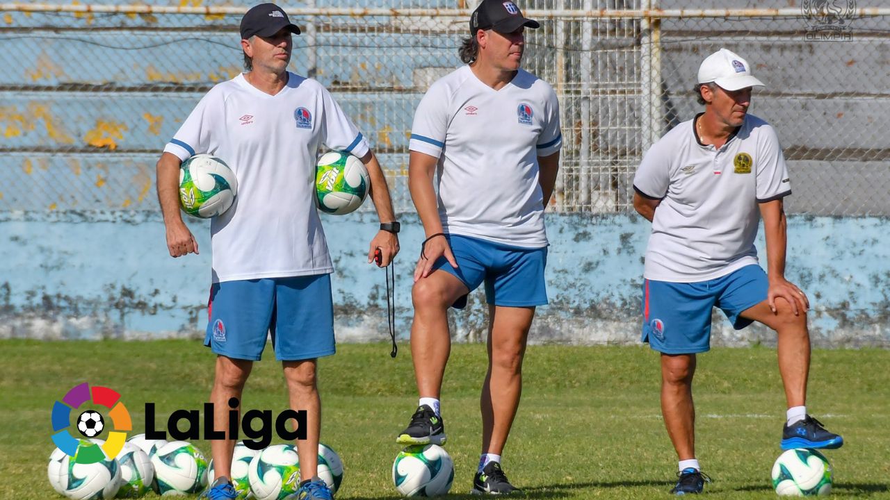 Equipo español 'coquetea' con miembro del cuerpo técnico del Olimpia