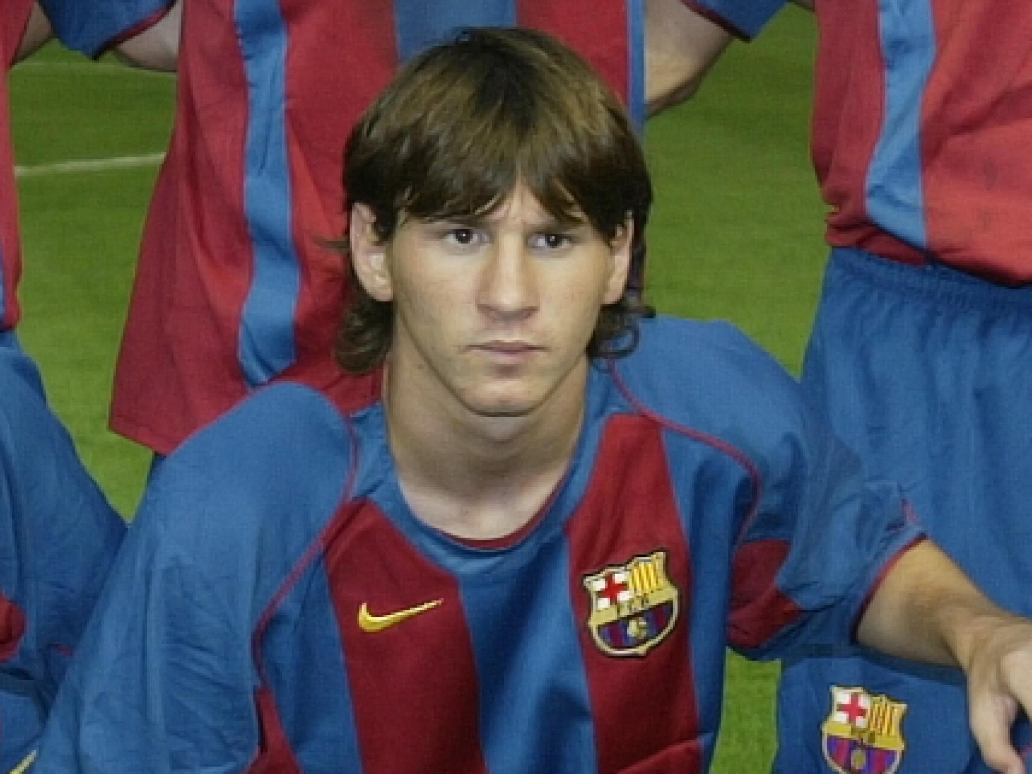 El primer valor de mercado de Lionel Messi fue de 3 millones de euros, cuando solamente tenía 17 años. Foto: France Football