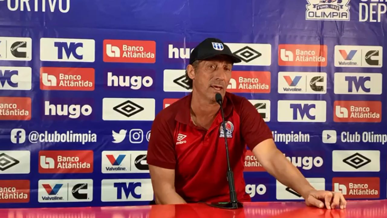 Pedro Troglio salió inconforme tras empate de su equipo previo a recibir al Atlas