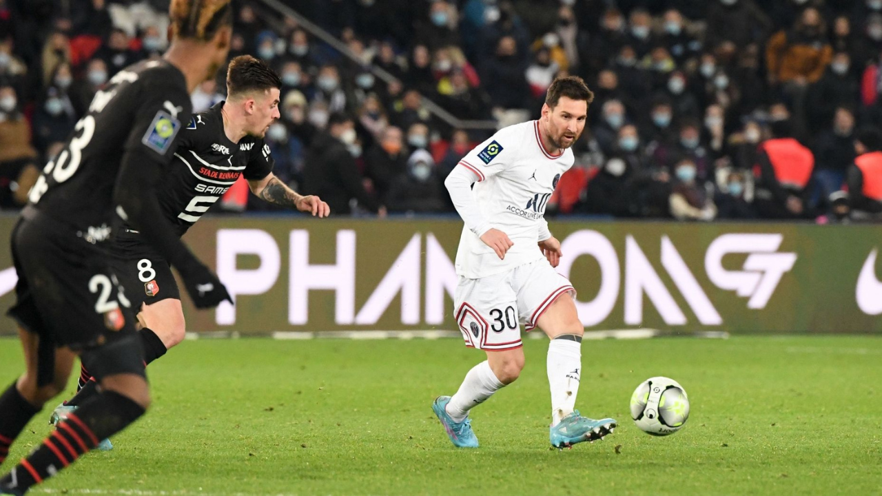 ¿Cuántas asistencias tiene Messi en su carrera?, clubes y selección