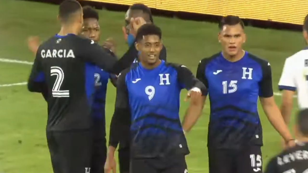 Así fue el gol que puso en ventaja a Honduras ante El Salvador en partido amistoso
