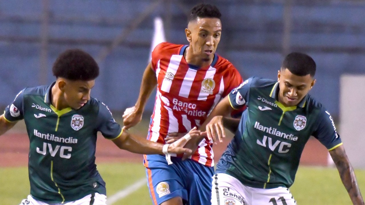 Presidente de la Liga Nacional confirma hasta cuándo se jugará con 12 equipos en primera división