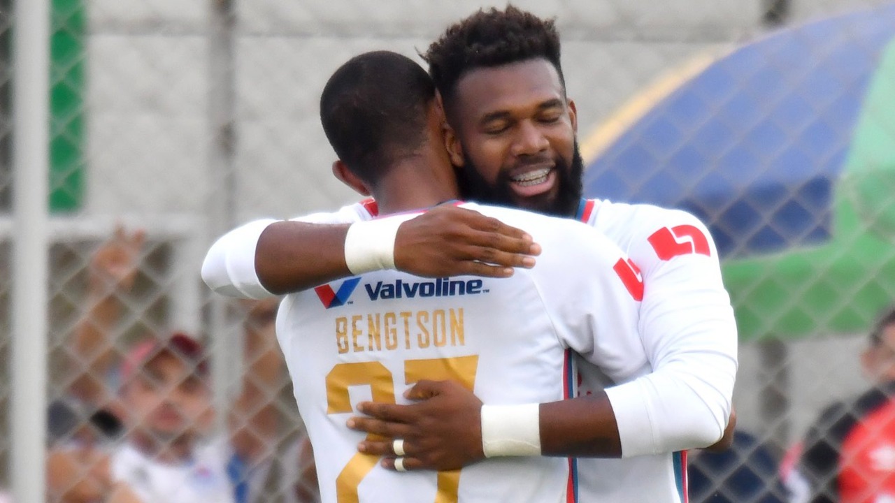 Olimpia vapulea al Vida en Comayagua con doblete histórico de Jerry Bengtson