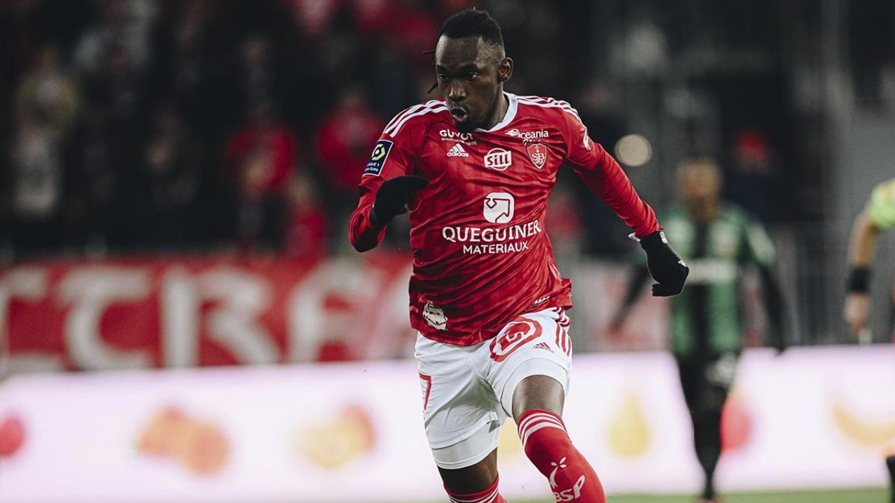 Alberth Elis volvería a cambiar de equipo en Europa al final de la temporada