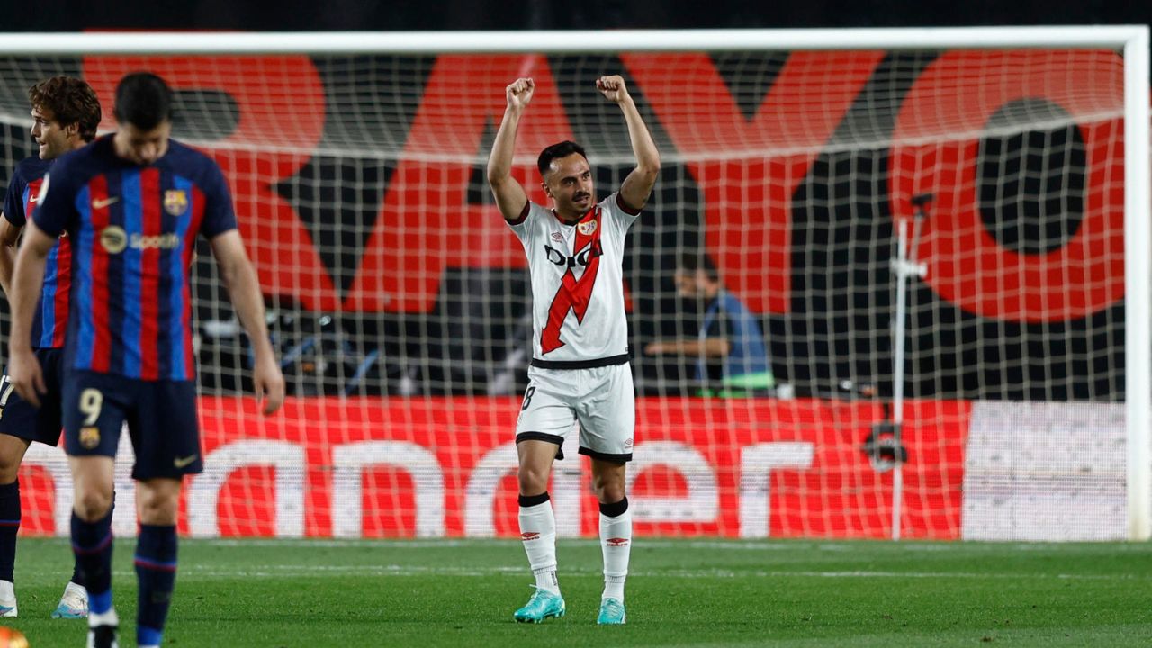Barcelona cayó ante el Rayo Vallecano y pierde oportunidad de alejarse más del Real Madrid