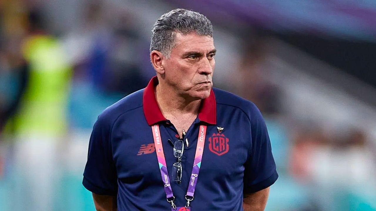 Selección de Costa Rica toma decisión con futuro de Luis Suárez