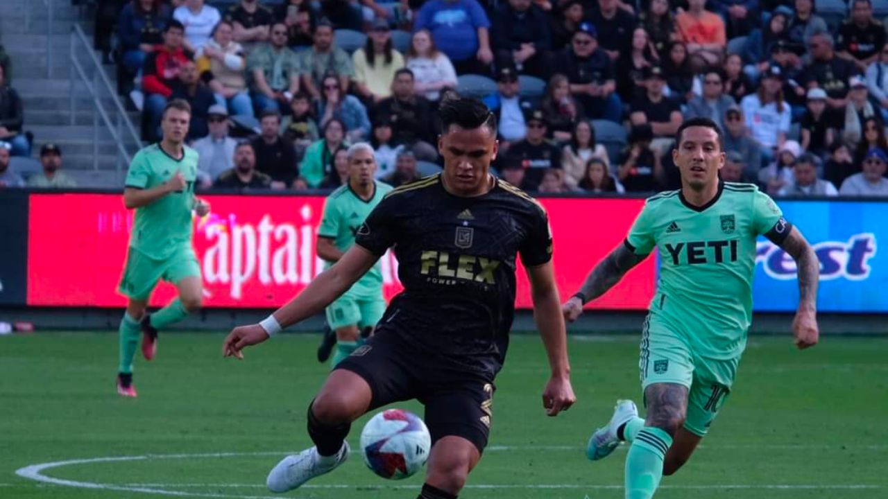 Denil Maldonado fue titular con Los Ángeles FC e hizo dupla con Chiellini