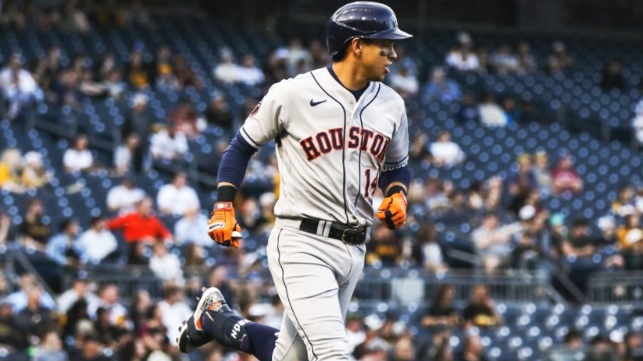 Mauricio Dubón se lleva reconocimiento de los Astros de Houston en inicio de temporada