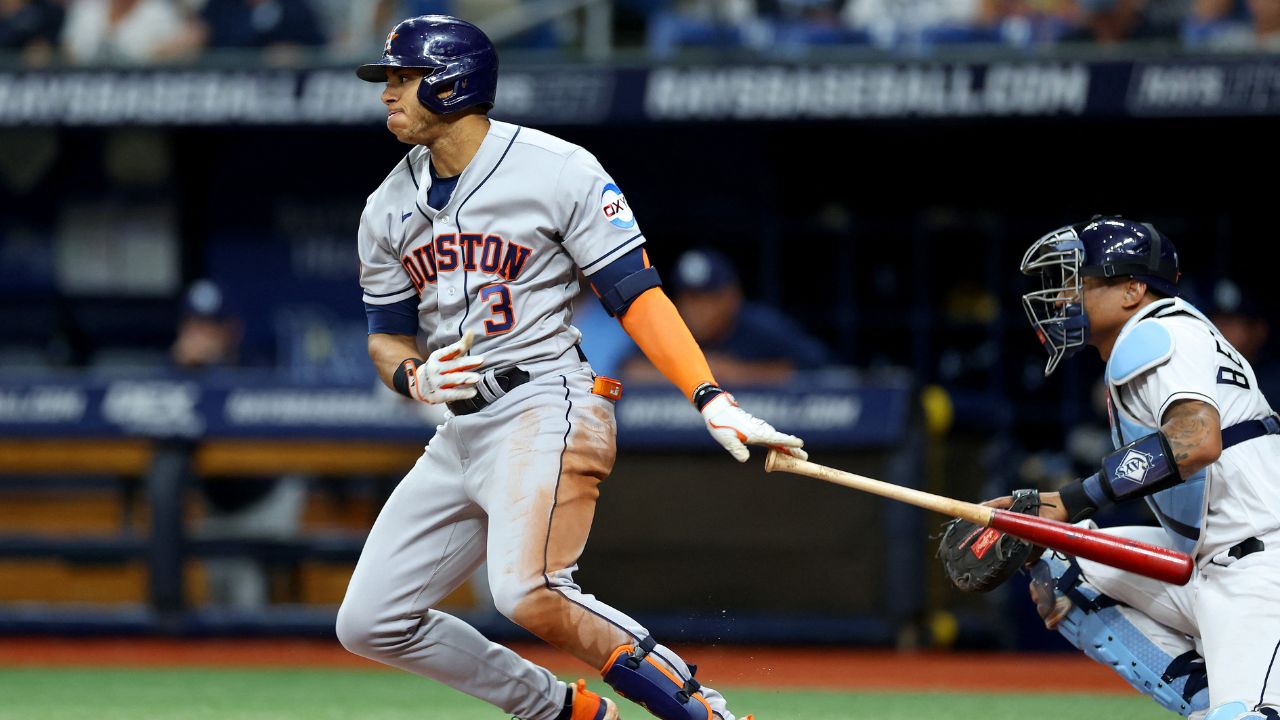 El nuevo récord que Mauricio Dubón logró al conectar otro hit con los Astros