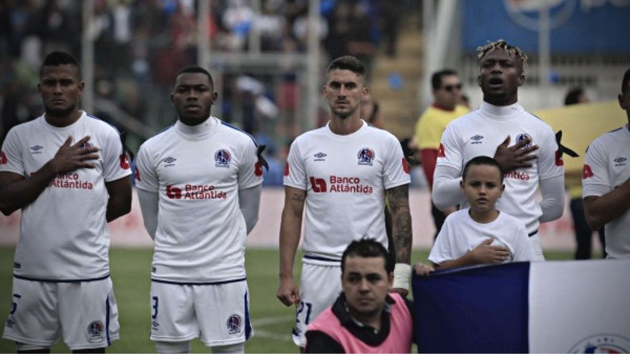 Exjugador de Olimpia sorprende al retirarse del fútbol con solo 31 años