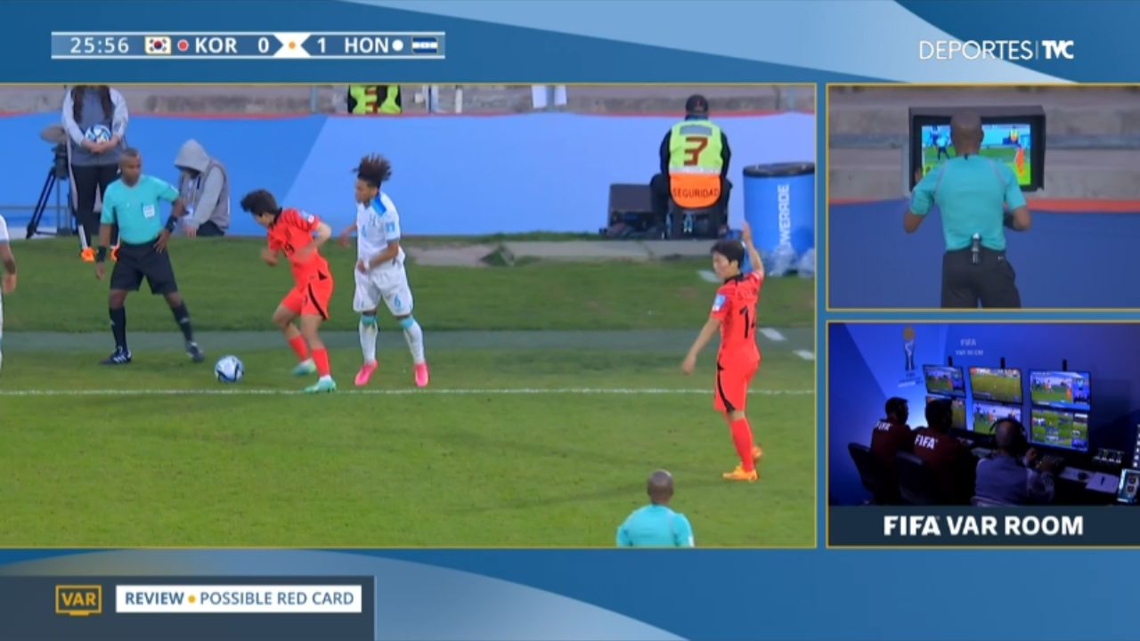 David Ruíz fue expulsado tras anotar gol de Honduras ante Corea del Sur