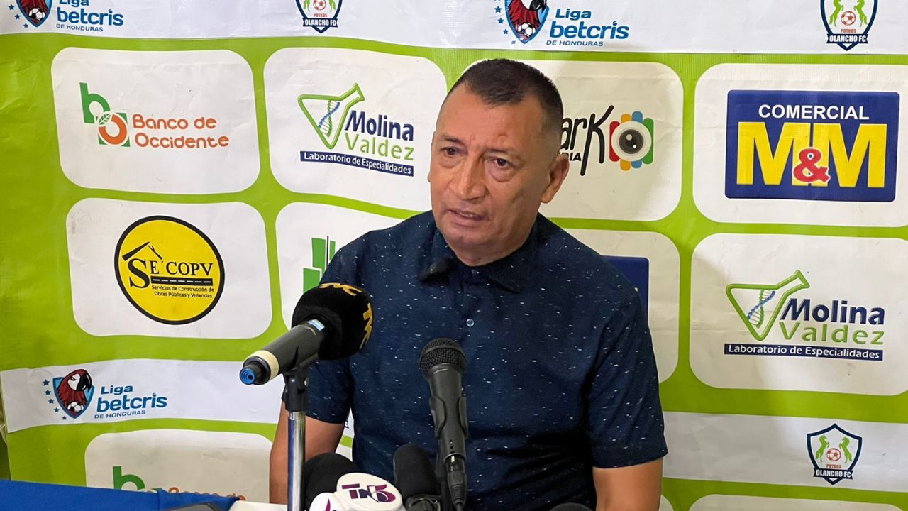 Humberto Rivera quedó sorprendido por algo que hizo Pedro Troglio en Olancho